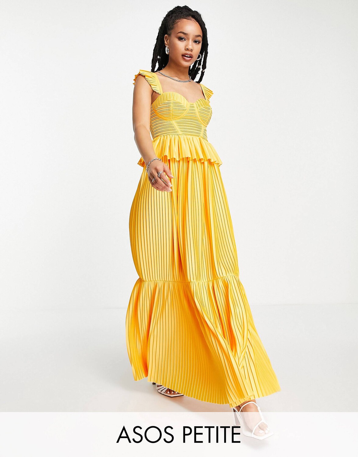 

Многоярусное плиссированное платье макси с корсетом ASOS DESIGN Petite