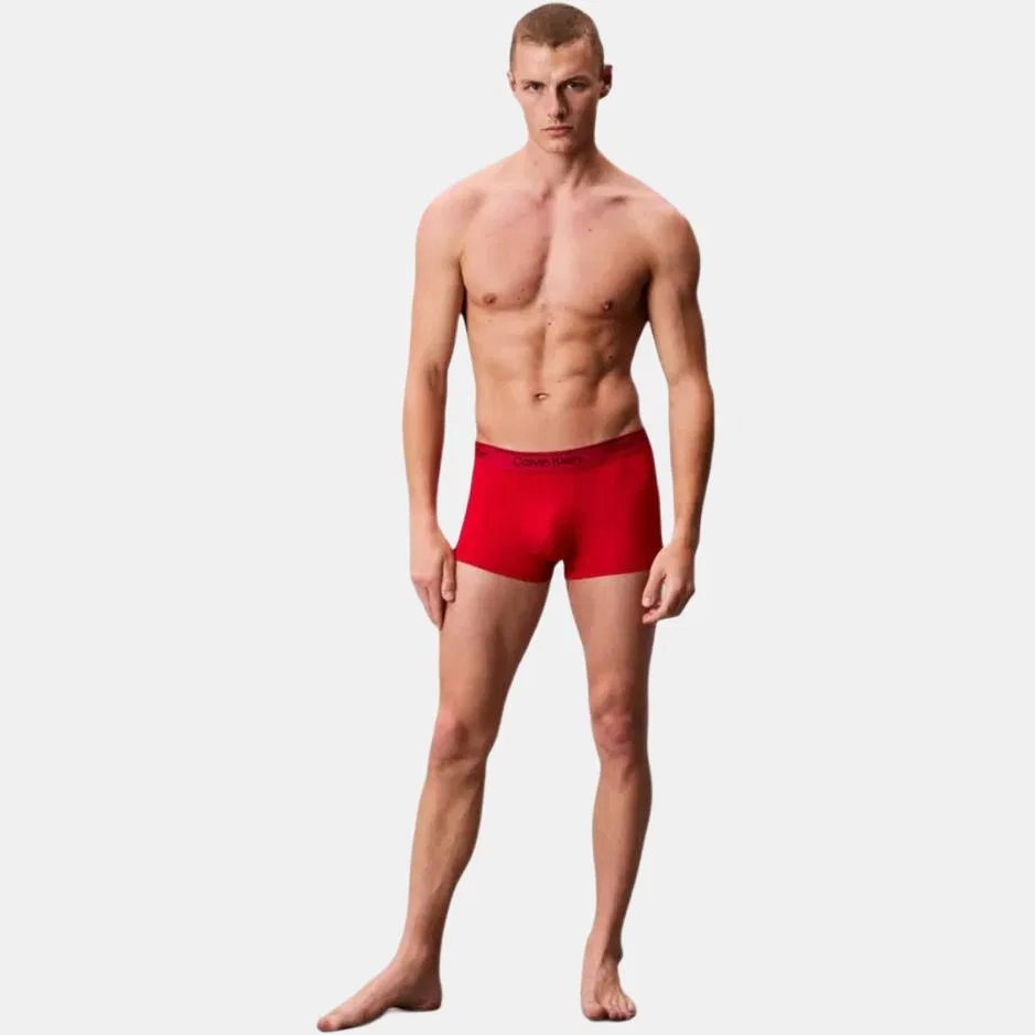 Мужские трусы-боксеры с логотипом на поясе, комплект из 3 штук, Calvin Klein, 3 Pack (Black+Red+Blue) — фото 3