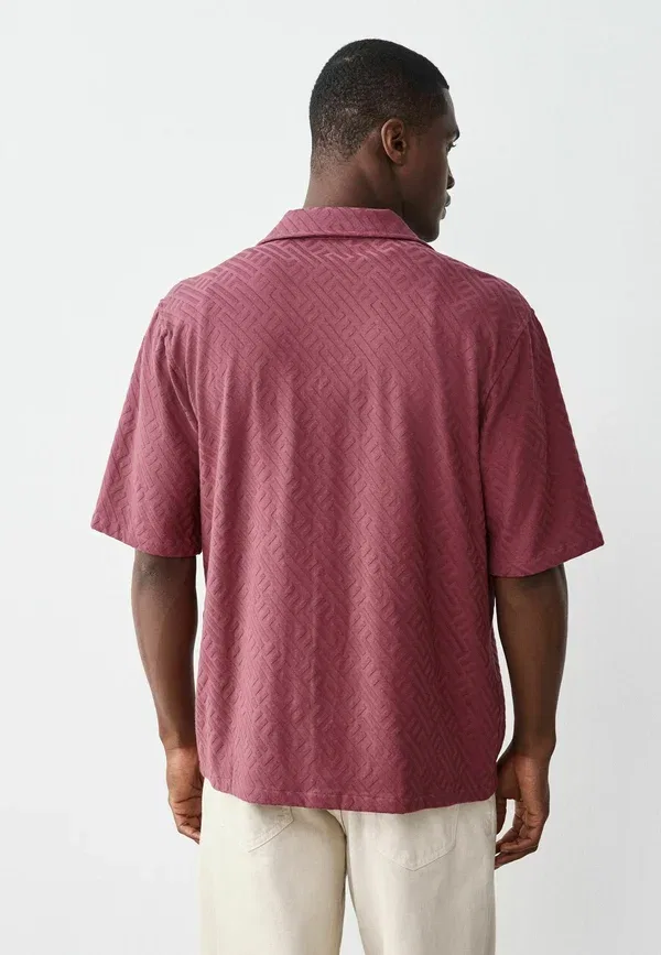 Рубашка повседневная из хлопка Regular Fit Jersey Textured Short Sleeve Shirt Next, Berry Pink, розовый — фото 3
