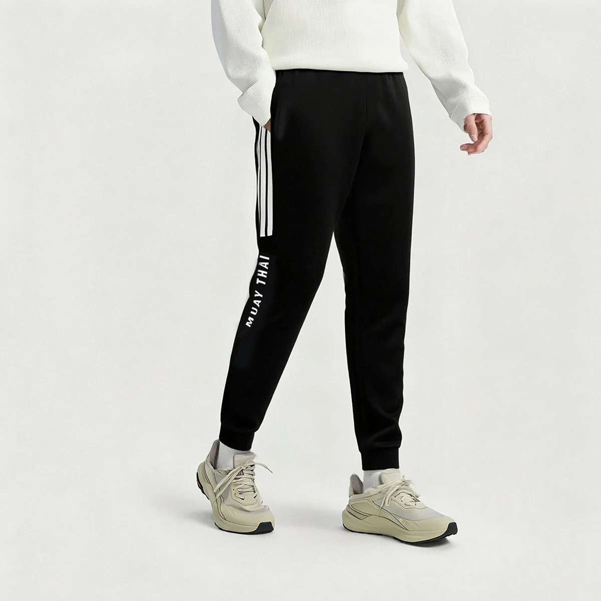 Спортивные брюки из трикотажной ткани унисекс Adidas, TR30P1R2MT-Black/White — фото 4