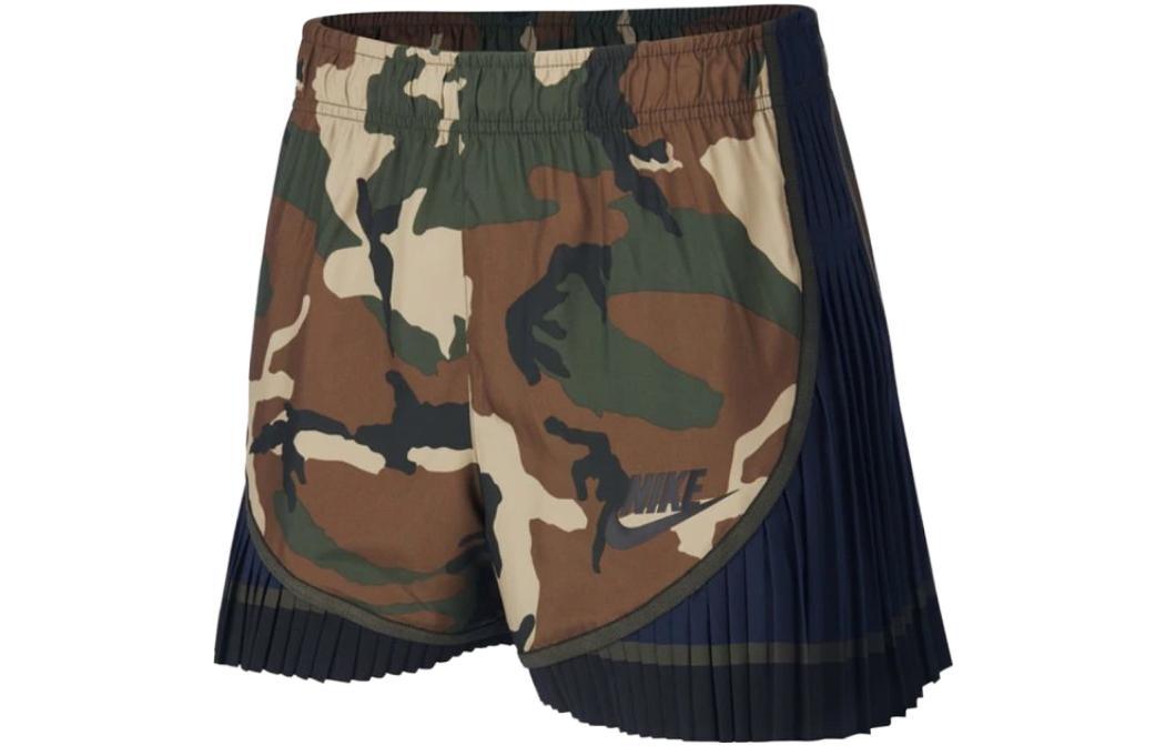 

Повседневные шорты женские армейского зеленого цвета Nike