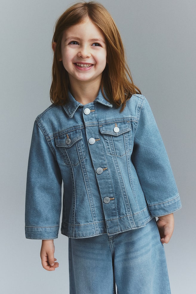 

Расклешенная джинсовая куртка H&M, синий