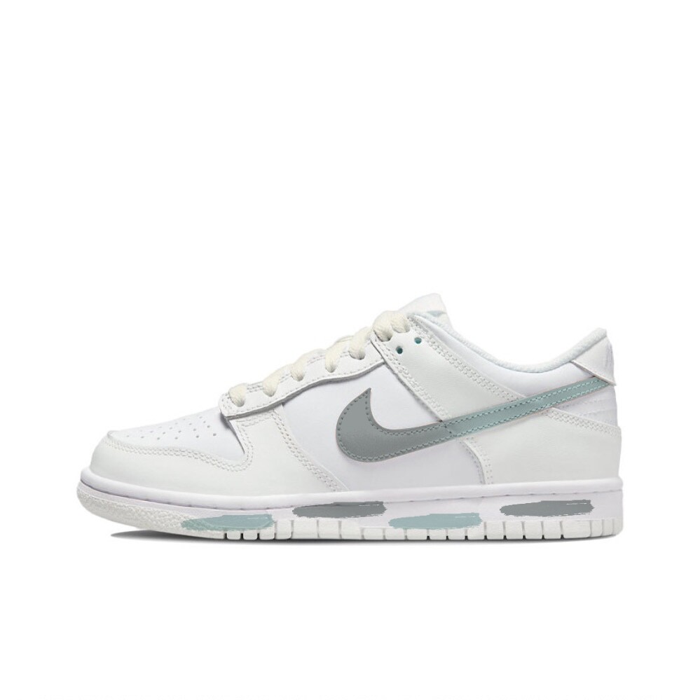 

Кроссовки Nike Dunk Skateboarding Shoes Women's Low-top Grey/green, зеленый