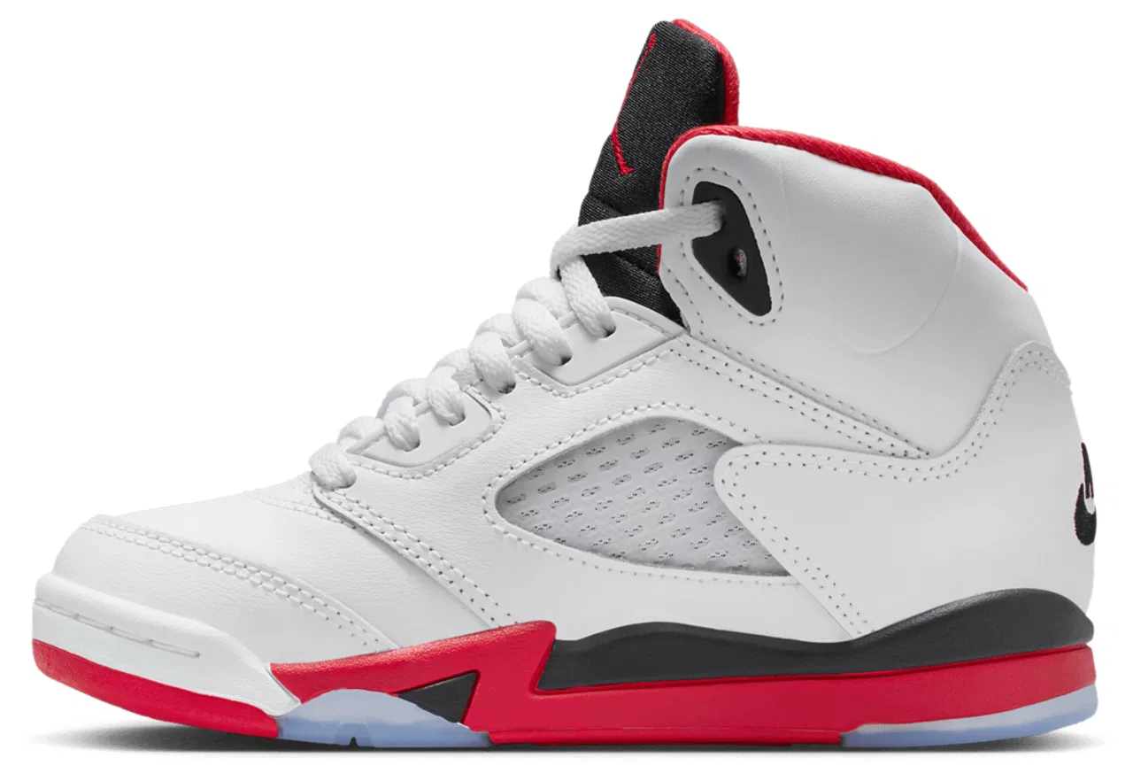 Кроссовки для мальчиков Retro 5 OG Jordan, цвет White/Fire Red/Black — фото 2