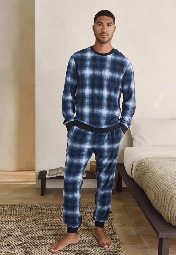 Пижамный комплект из полиэстера, Regular fit - motionflex cosy long sleeve cuffed set, Next, Navy Blue Check, темно-синий — фото 4