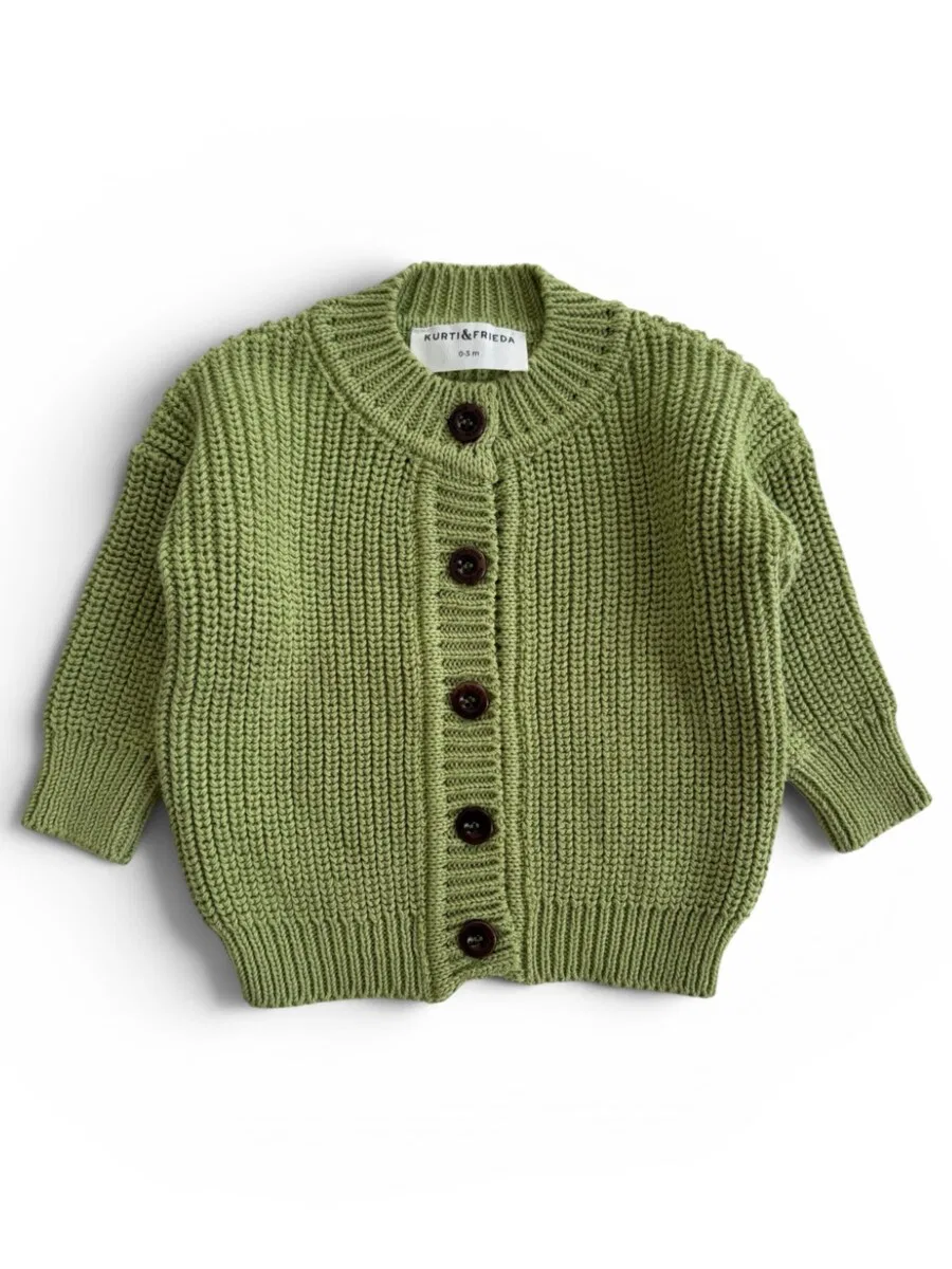 Вязаный кардиган KURTI & FRIEDA «Chunky Knit» оливкового цвета