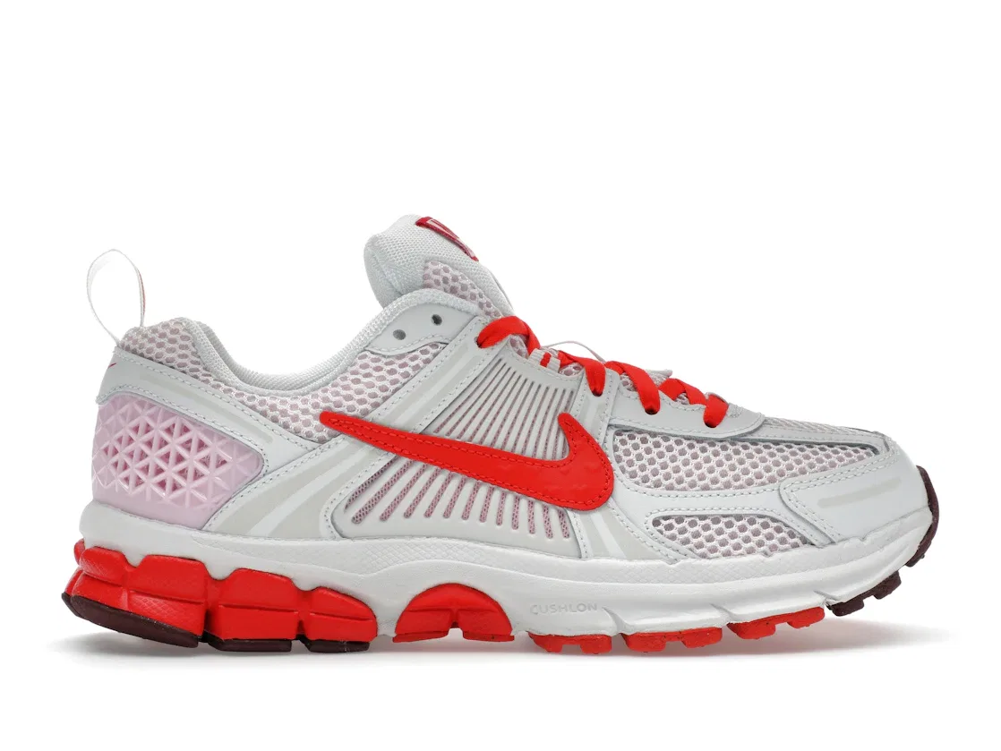 Детские кроссовки с амортизацией Nike Zoom Vomero 5 Nike, Summit White/Light Crimson/Pink Foam/Dark Team Red/Fire Red