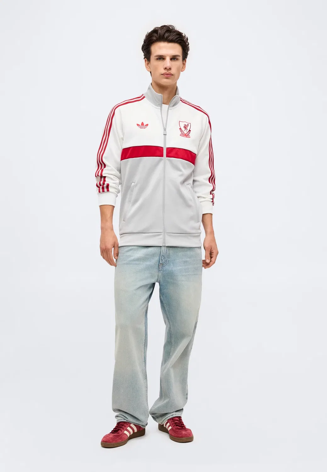 Спортивная форма футбольного клуба «Ливерпуль» - клубная одежда Adidas Originals, White/Grey Two — фото 2