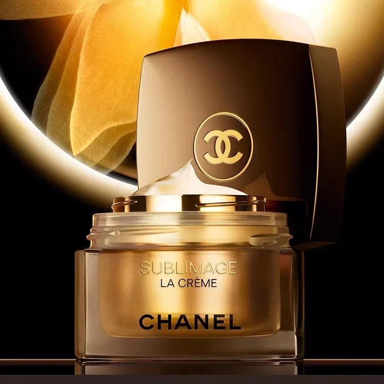 Увлажняющий крем для лица с легкой текстурой, 50 мл, CHANEL, Gold Brick Collection — фото 4