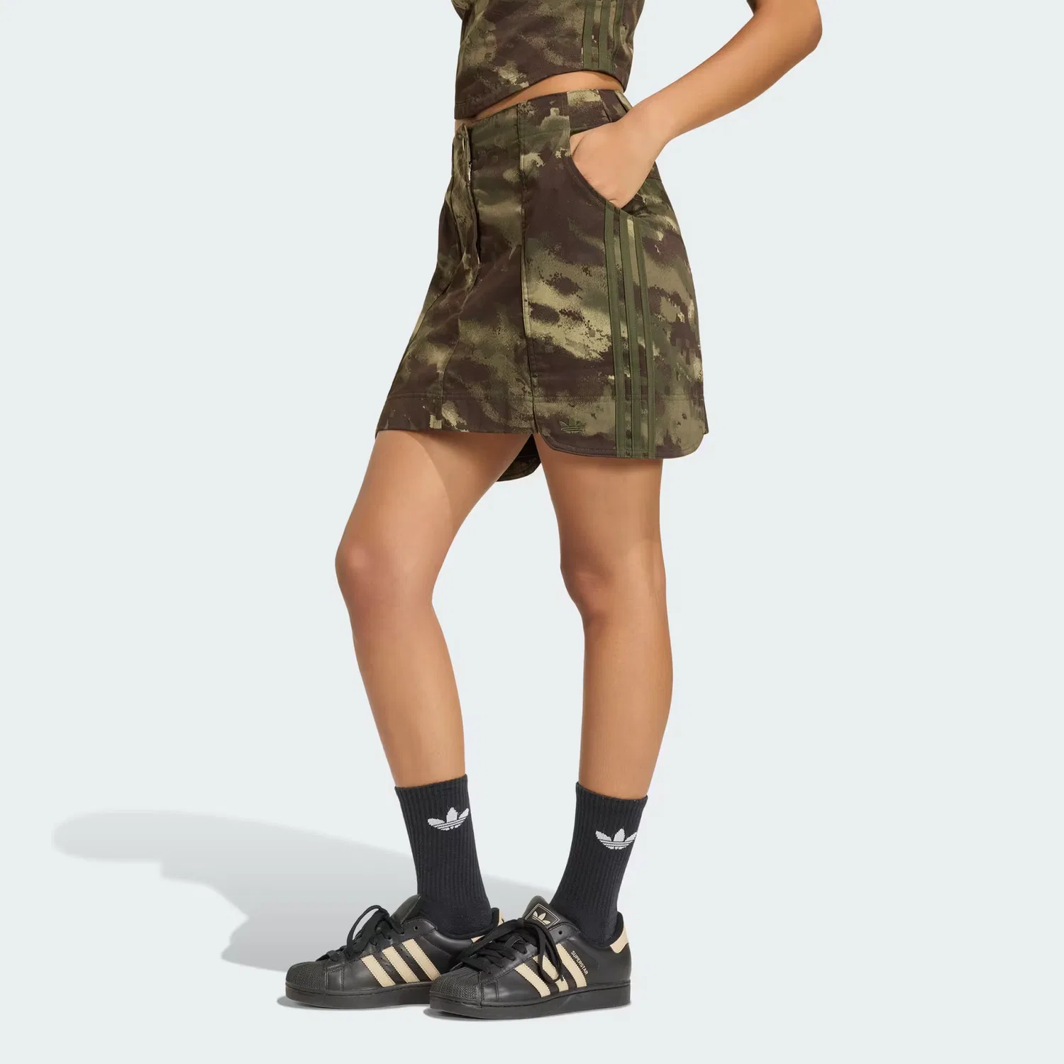 Женская юбка карго с пуговичной застежкой Cargo Skirt Adidas Originals, мультиколор/night cargo