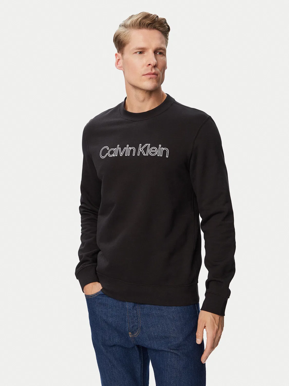 Мужской свитшот классического кроя Calvin Klein, черный