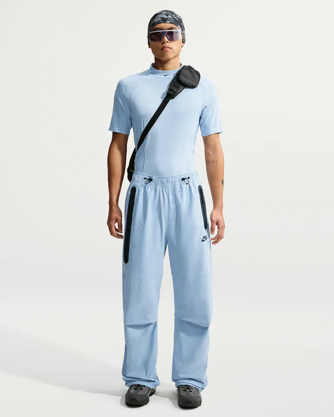 Мужские брюки из ткани Dri-FIT Nike Tech, Light Armory Blue/Light Armory Blue/Black