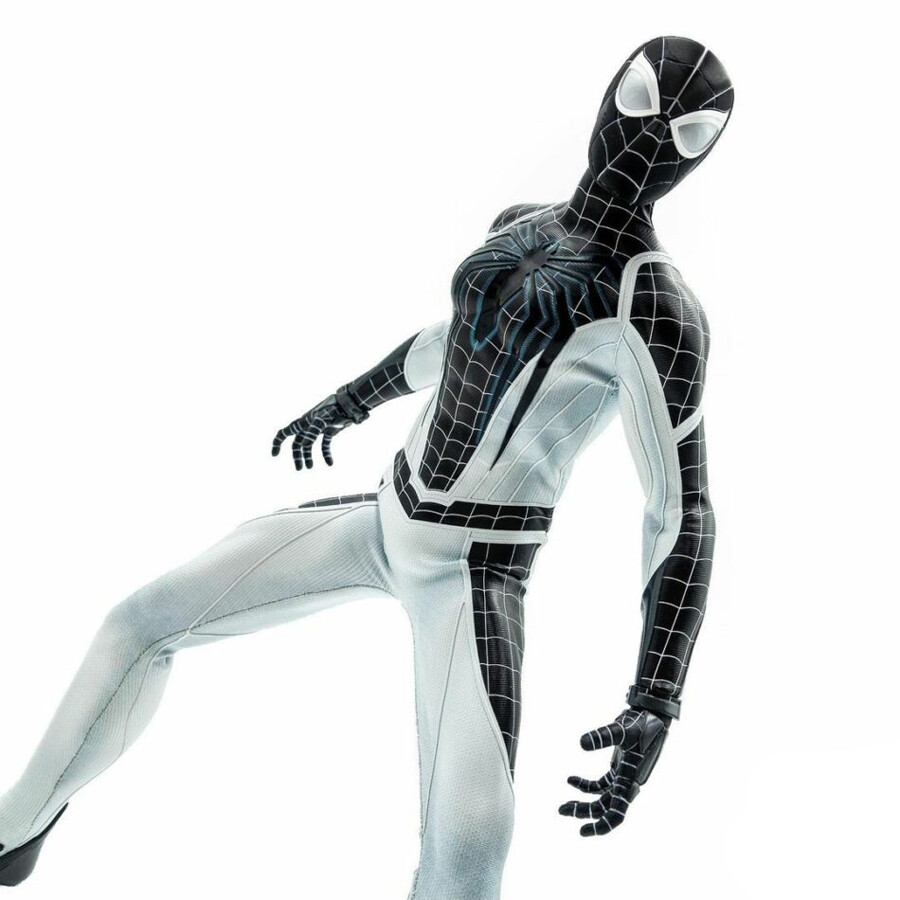 

Фигурка Hot Toys Marvel’s Spider-Man – Spider-Man (Negative Suit) VGM36