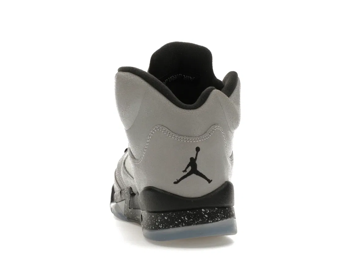 Детские кроссовки Lifestyle с нубуком Jordan 5 Retro, Grey/Black — фото 4