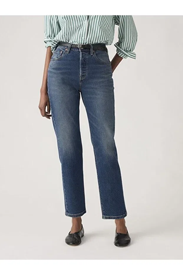 Женские джинсы укороченные с завышенной талией 501 Crop Lightweight Women's Jean Pants - History Today Levi'S, Dark Indigo - Worn In — фото 2