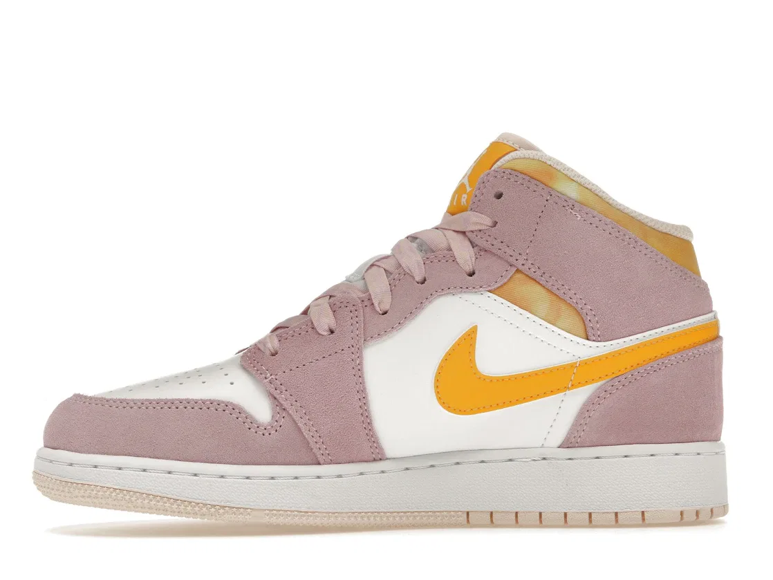 Детские кроссовки высокие с перфорированным носком Jordan 1 Mid SE, Light Arctic Pink/University Gold-White — фото 3