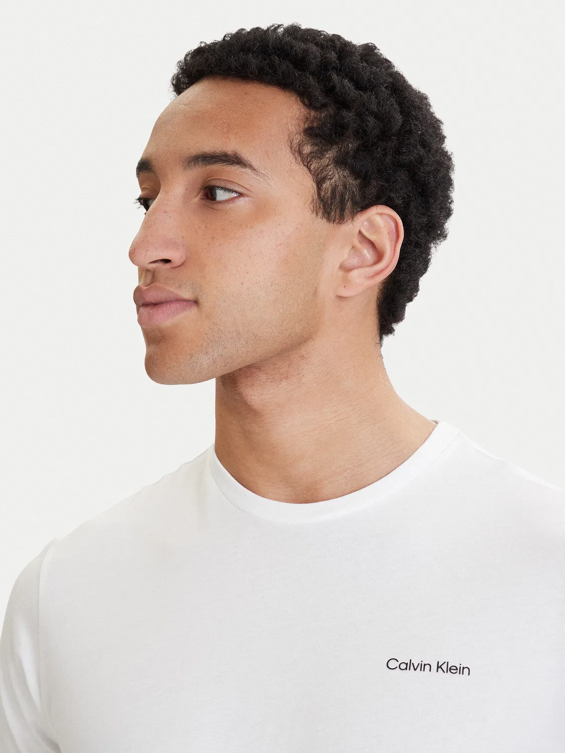 Мужская футболка стандартного кроя Micro Logo Calvin Klein, белый — фото 4