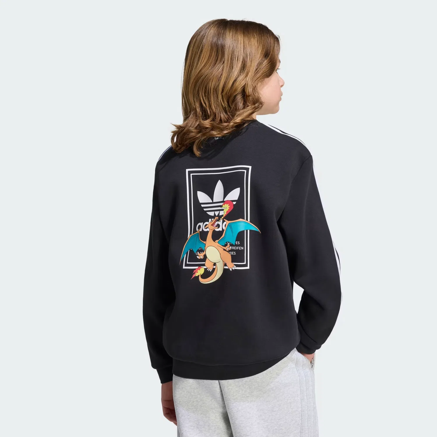 Детский свитшот свободного кроя Pokémon Loose Crew Adidas Originals, черный — фото 4