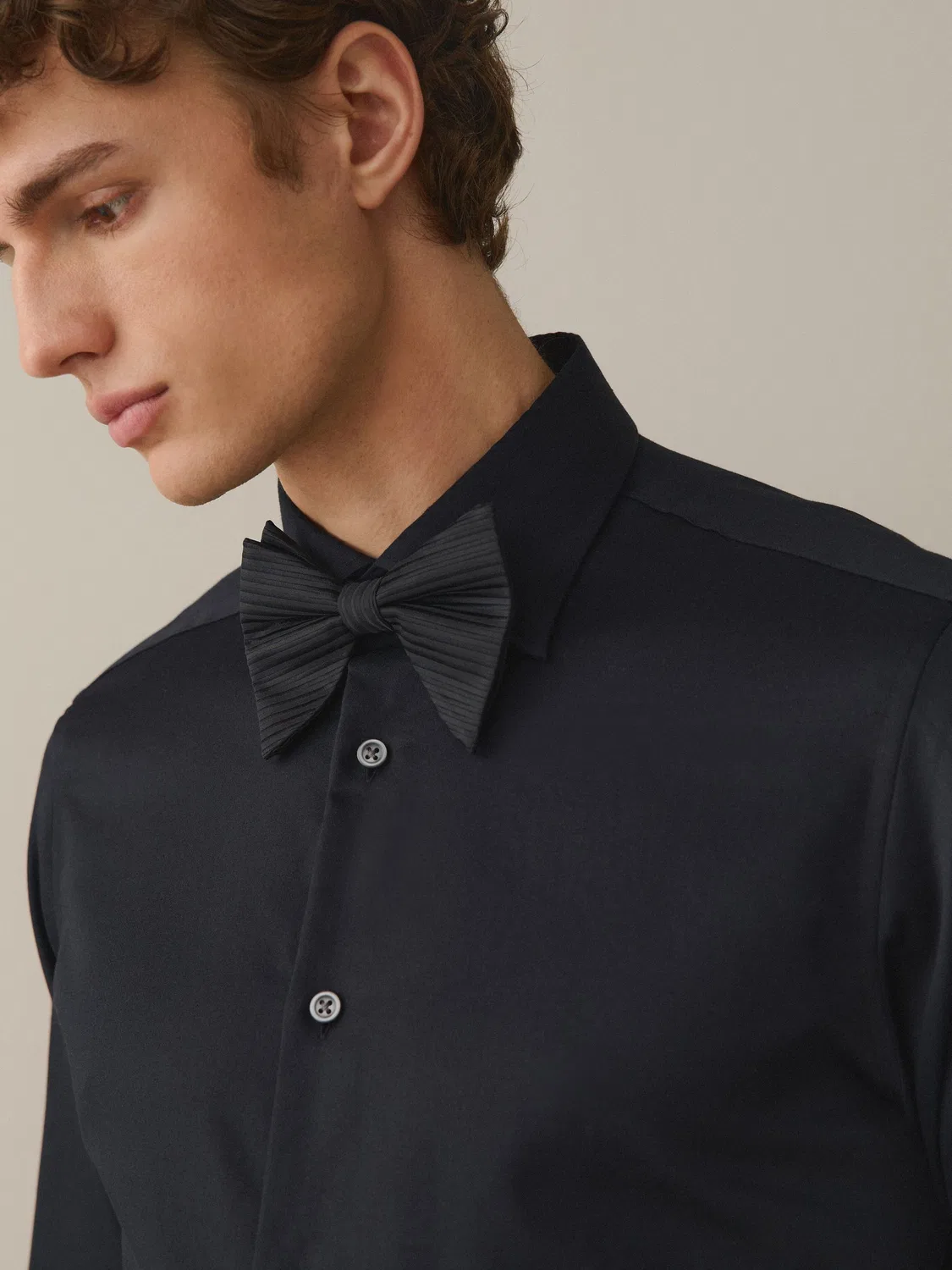 Рубашка повседневная Slim Fit, модель Occasion Next, черный сатин — фото 4