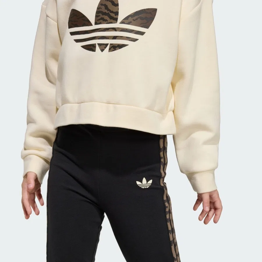 Комплект спортивного костюма с принтом Boxy Crew Set adidas, Белый — фото 4