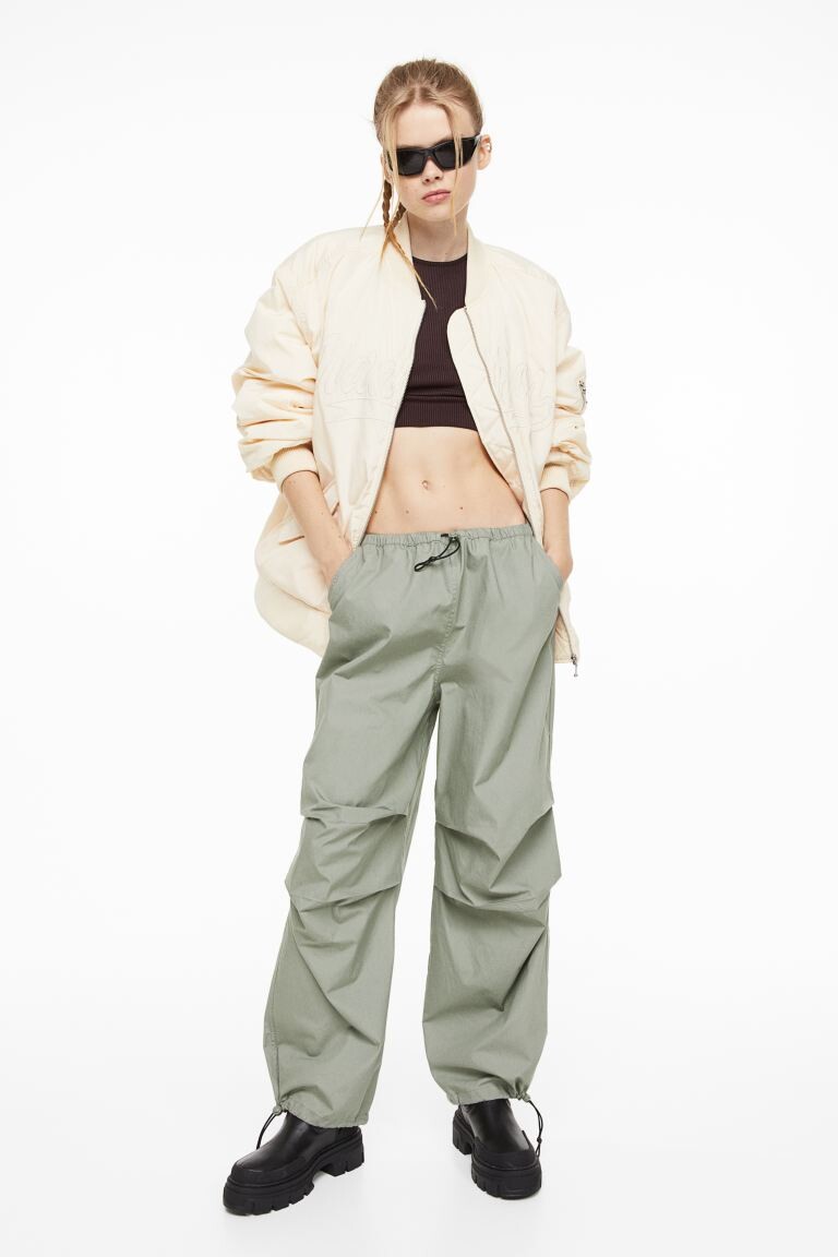 

Брюки кардго H&M Parachute, светло-зеленый хаки