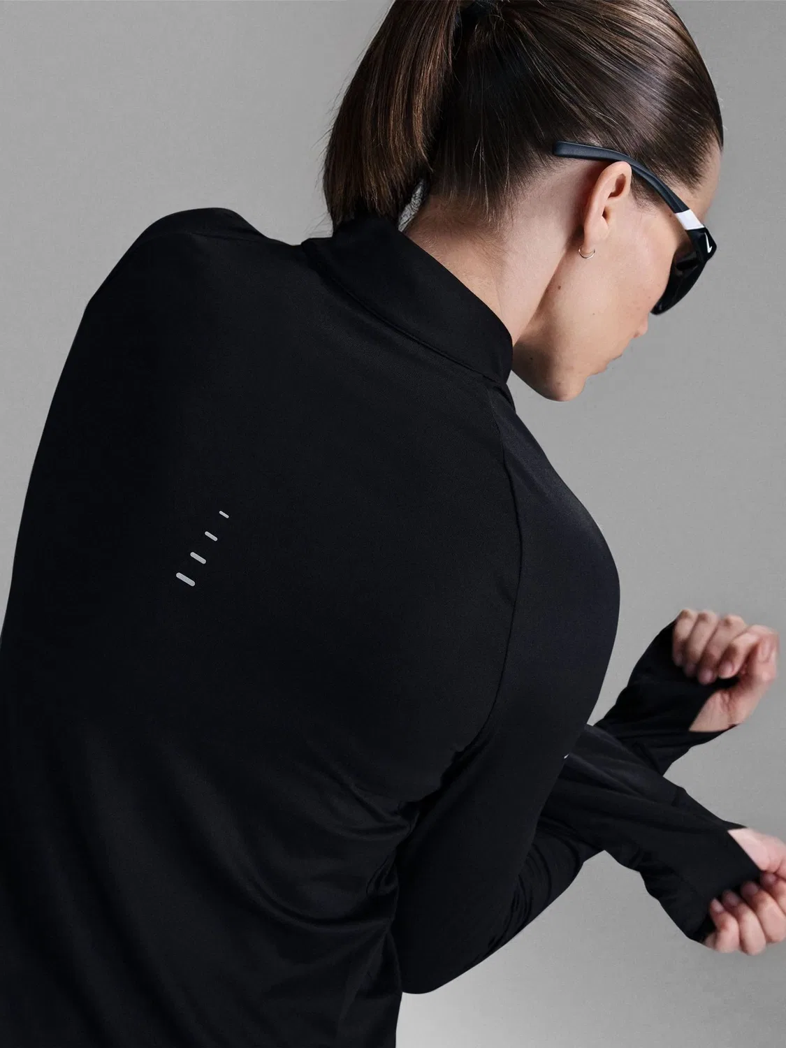 Топ для бега Nike Swift Dri-FIT UV 1/4-Zip, Black — фото 4