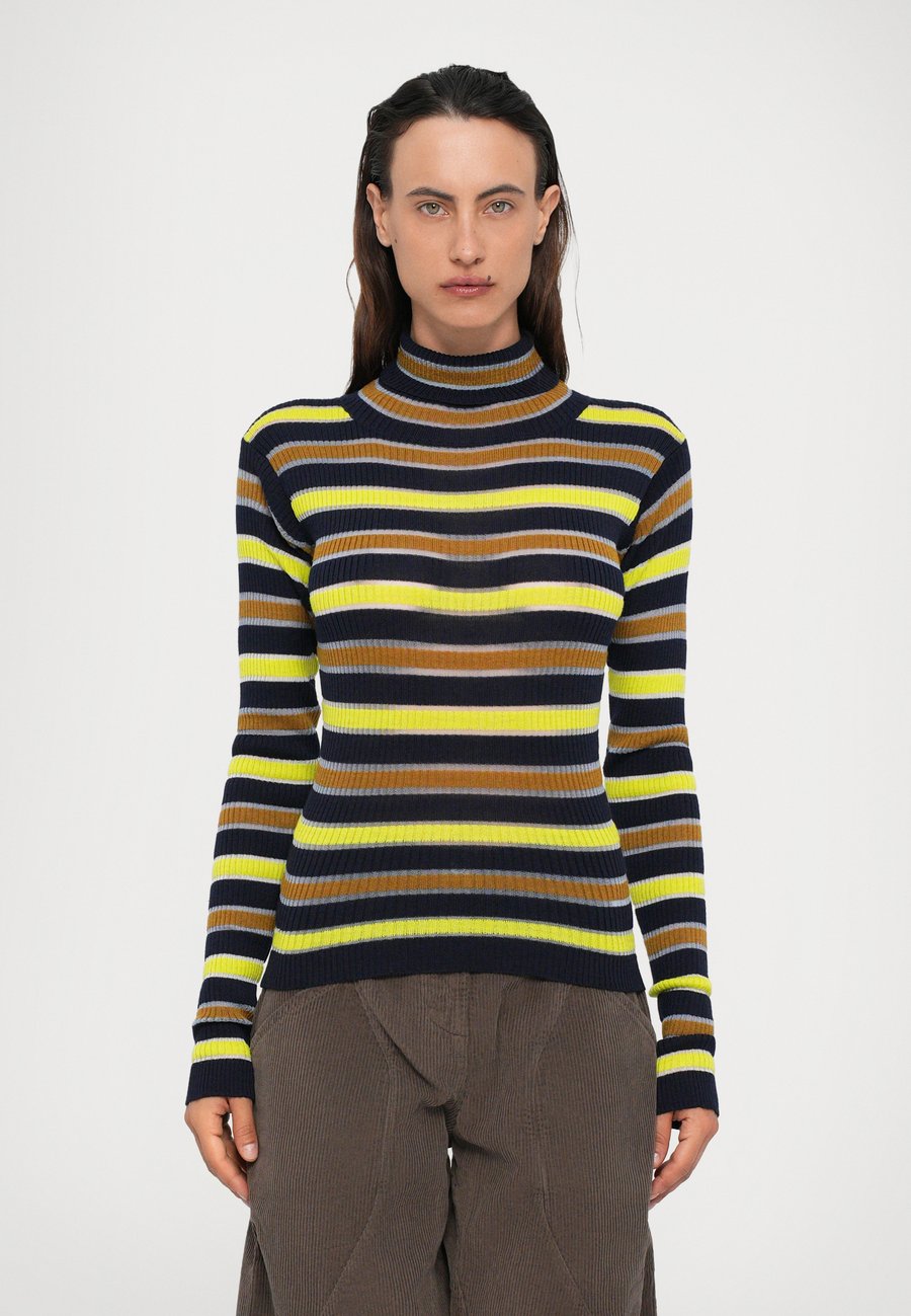 

Джемпер Henrik Vibskov LINE TURTLENECK, Dark-Blue Denim/Camel/Dark-Blue Denim