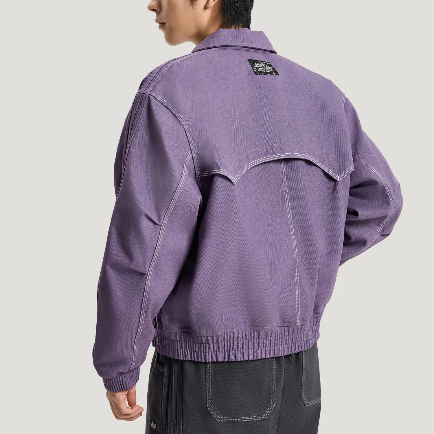 Мужская куртка woven Adidas Originals, темно-фиолетовый — фото 4
