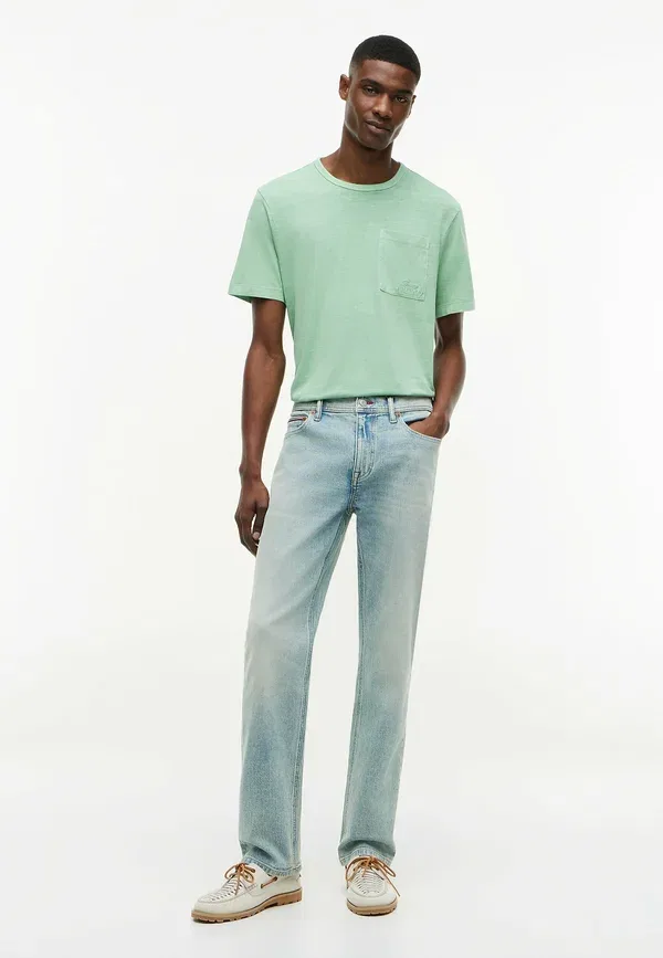 Футболка Tommy Hilfiger Patch Pocket Washed T-Shirt Basic T-Shirt, цвет скошенная трава — фото 2