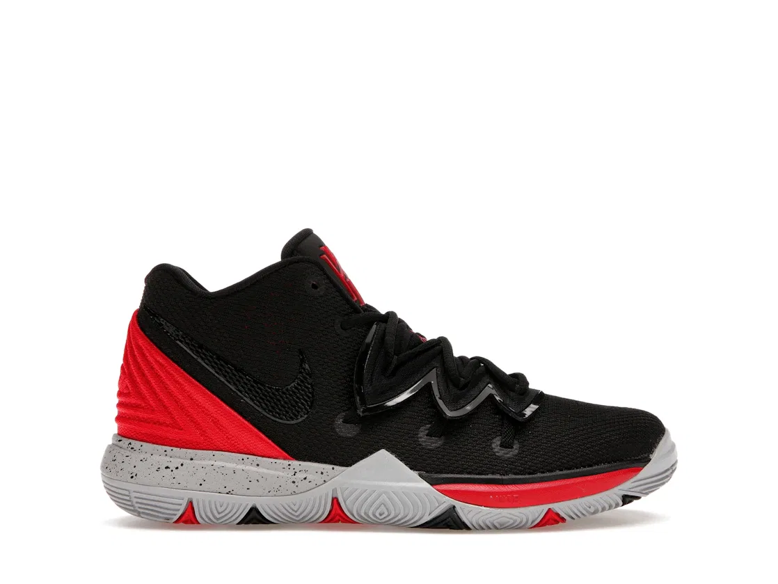 Детские баскетбольные кроссовки Nike Kyrie 5 Bred, University Red/Black-Pure Platinum
