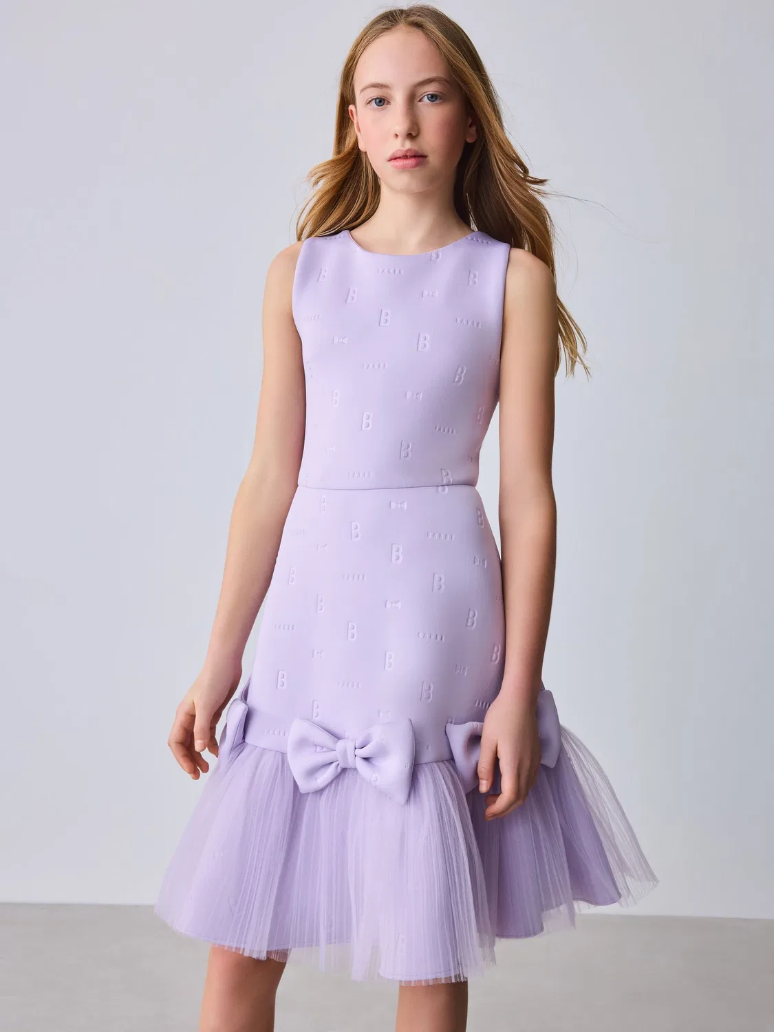 Платье с объемной сетчатой юбкой и 3D бантами, модель Mesh 3D Bow Hem Embossed Scuba Baker by Ted Baker, сиреневый — фото 4
