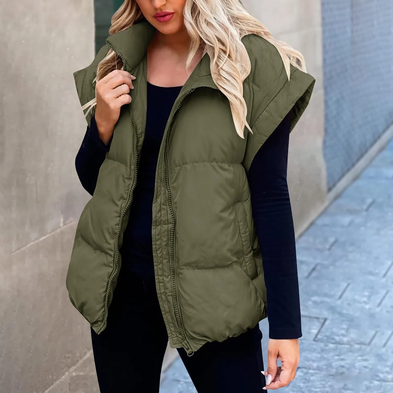 Женский жилет с воротником-стойкой, на молнии, с карманами, модель Gilet da donna taglie forti, Verde — фото 2