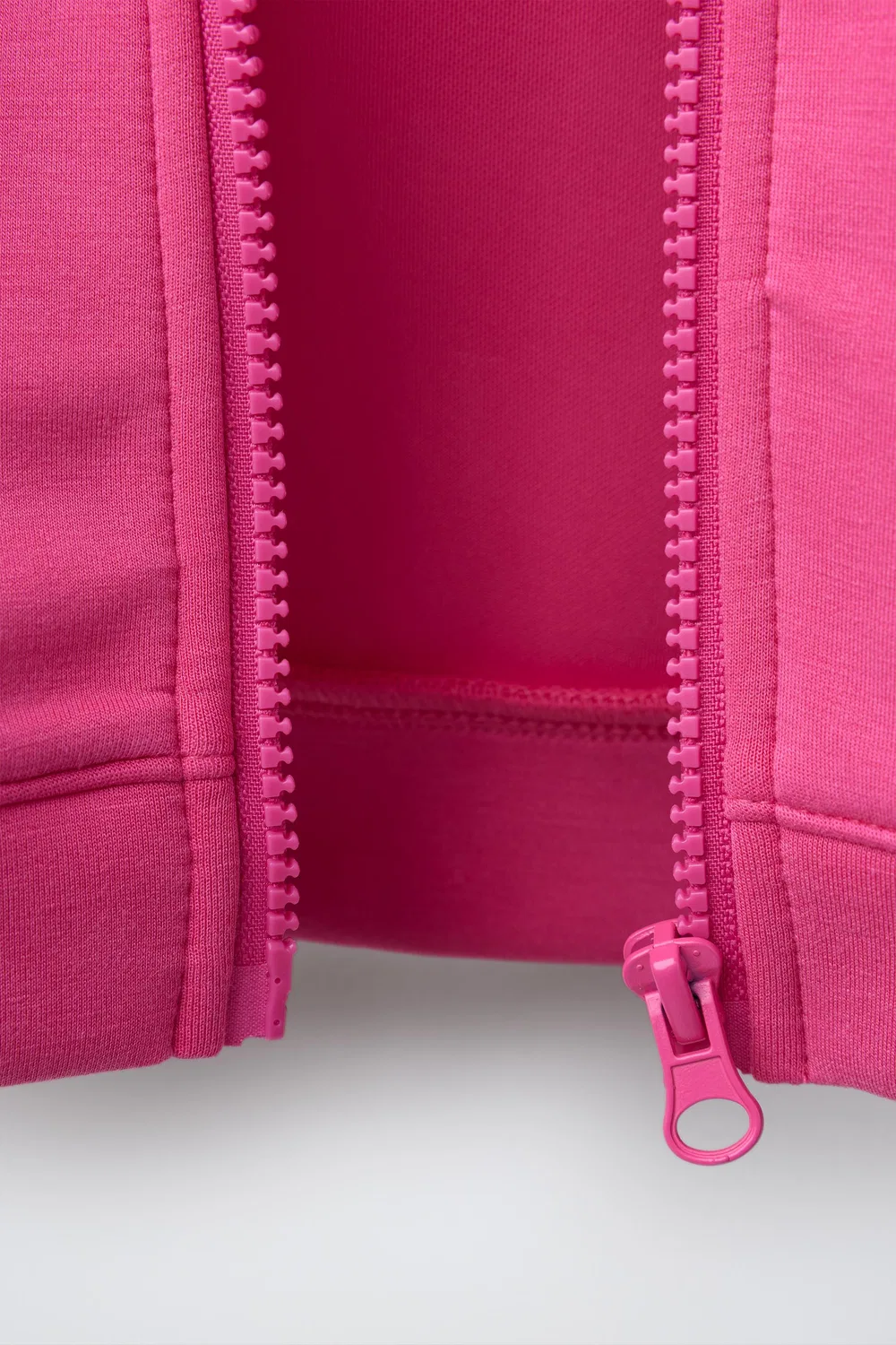Спортивная толстовка на молнии с тисненым текстом ZARA, Fuchsia — фото 4