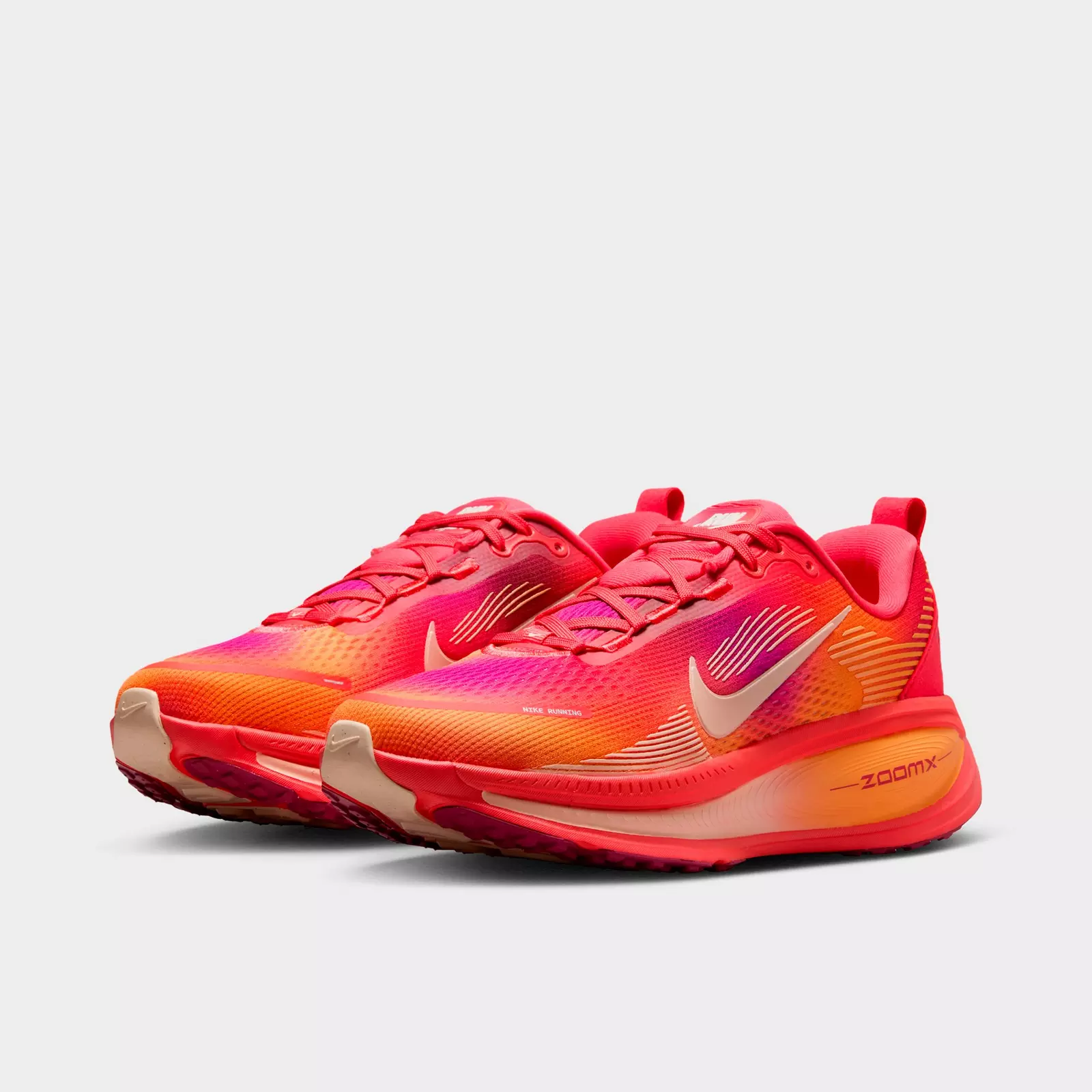 Кроссовки Women's Nike Vomero 18 SE Running, красный — фото 2