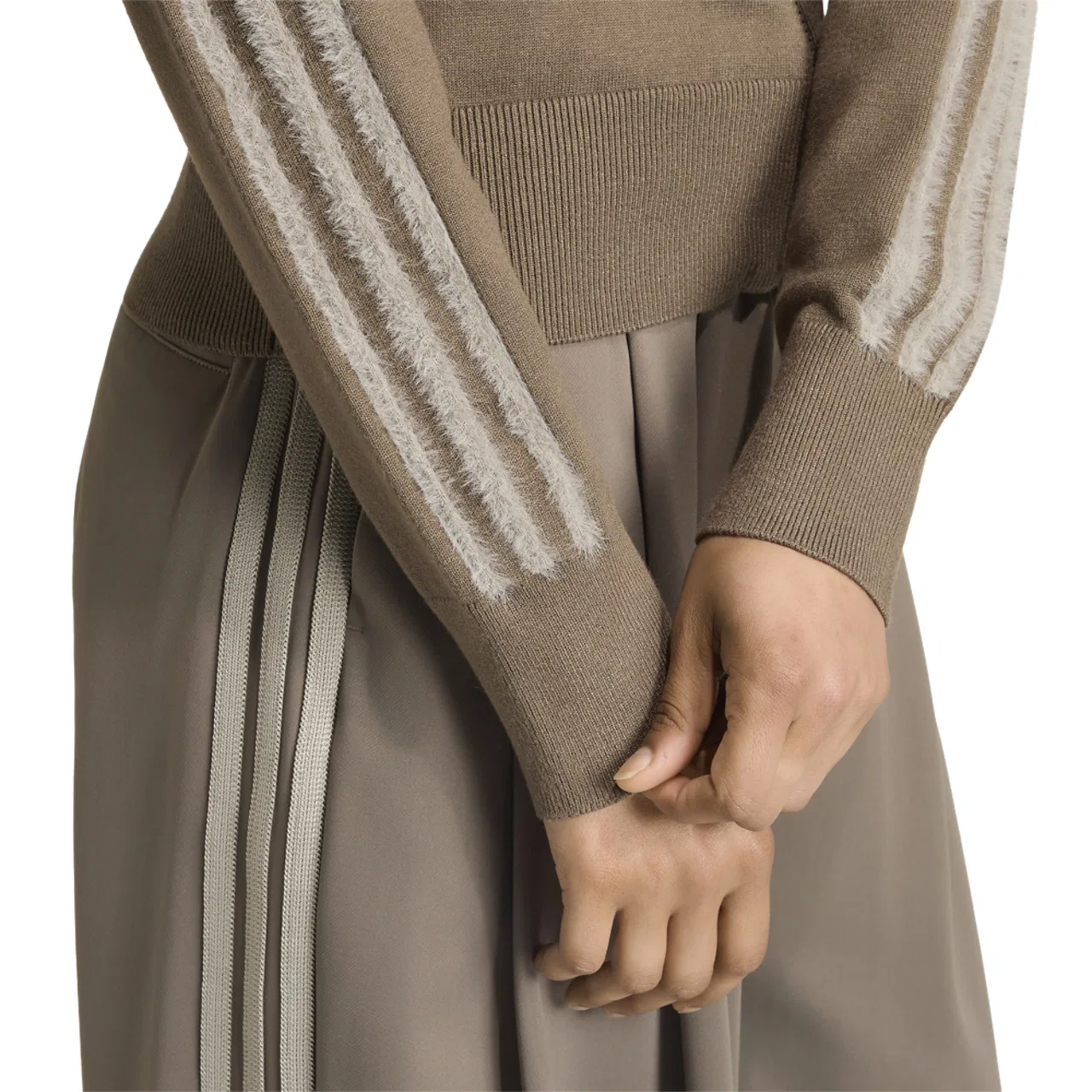 Женская куртка-трек приталенного кроя из вискозного трикотажа Adidas Originals Firebird Knit Track Top, Branch/Silver Pebble — фото 4