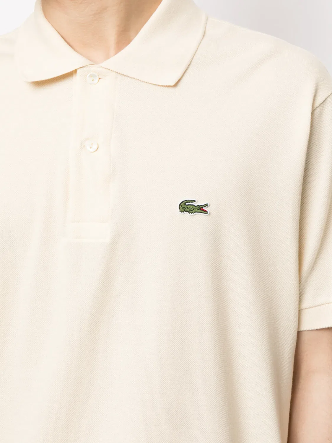 Поло с вышитым логотипом Lacoste, нейтральный — фото 2