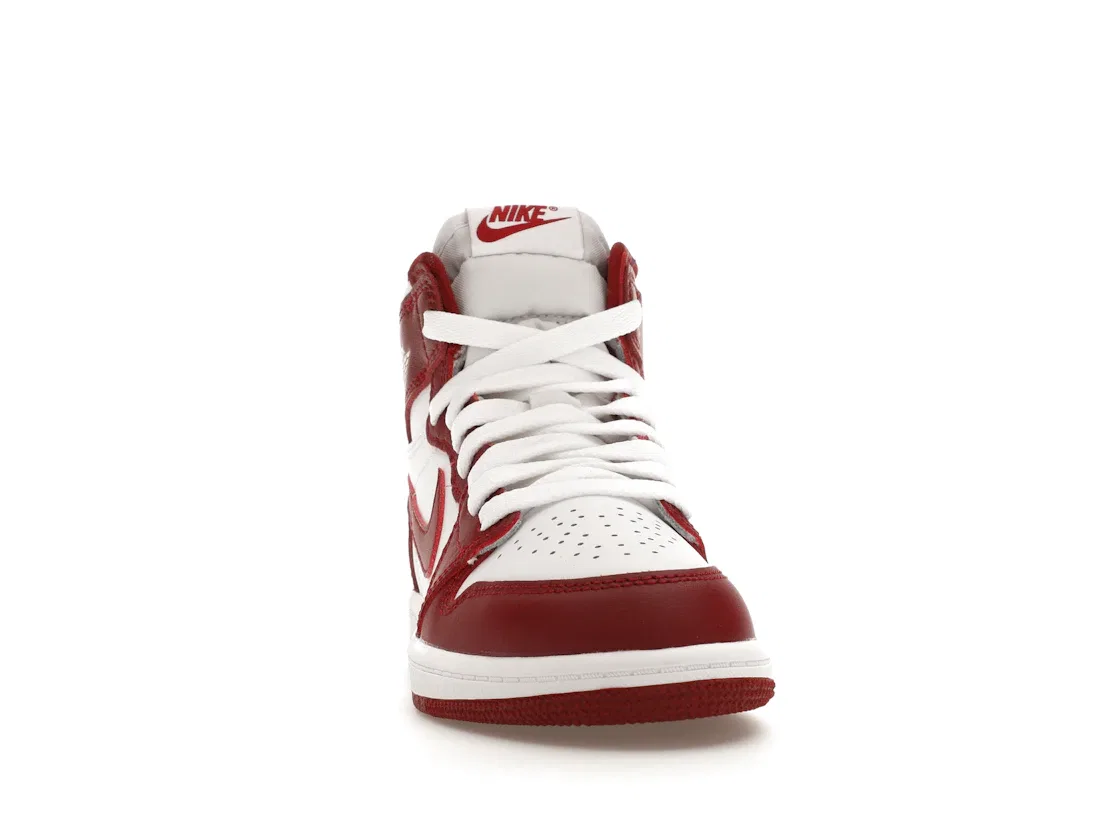 Детские кроссовки с высоким верхом Jordan 1 Retro High OG, White/Team Red — фото 2