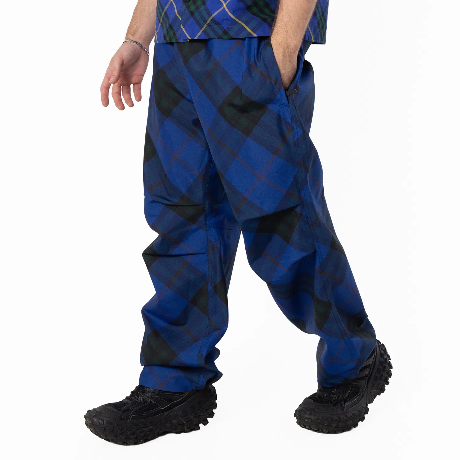 Брюки из твила с принтом Check-Pattern Twill Trousers Burberry, Knight Ip Check