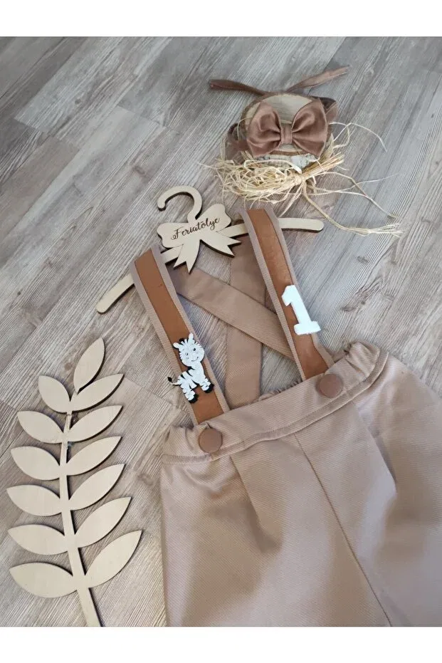 Детский комбинезон для мальчиков хлопковый Camel Tan Baby Boy Salopet Safari Concept 1st Year Birthday Outfit with Zebra Figure Feriatolye, Camel — фото 4
