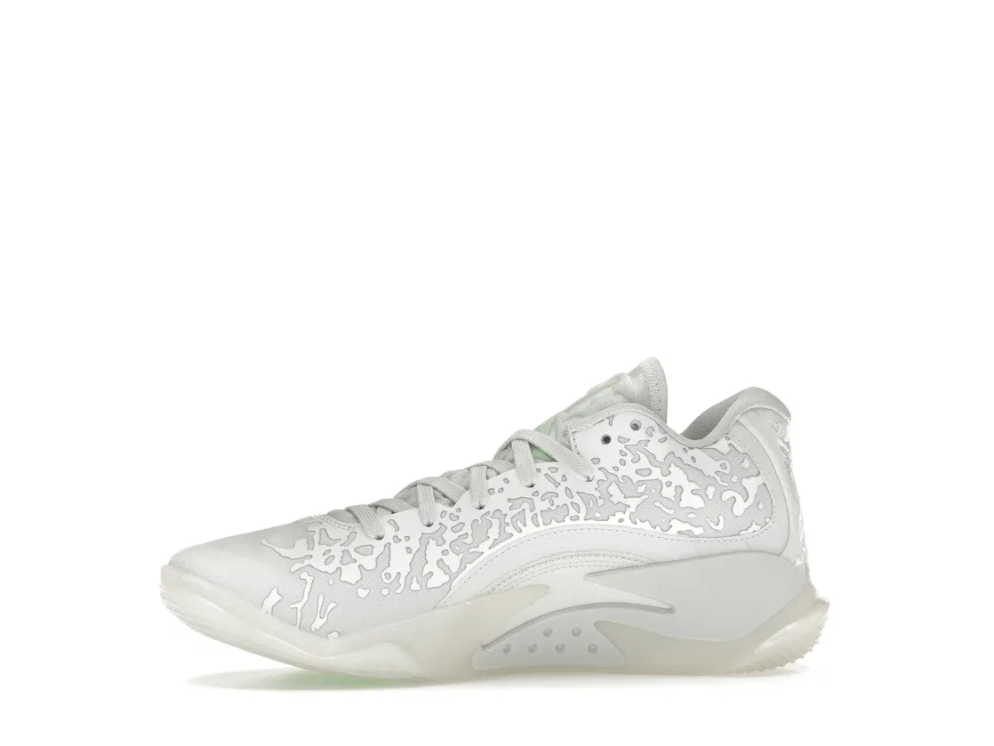 Детские кроссовки для мальчиков с длинным шнурком Jordan Zion 3 Jordan, White/Off White/Pink Foam/Vapor Green — фото 3
