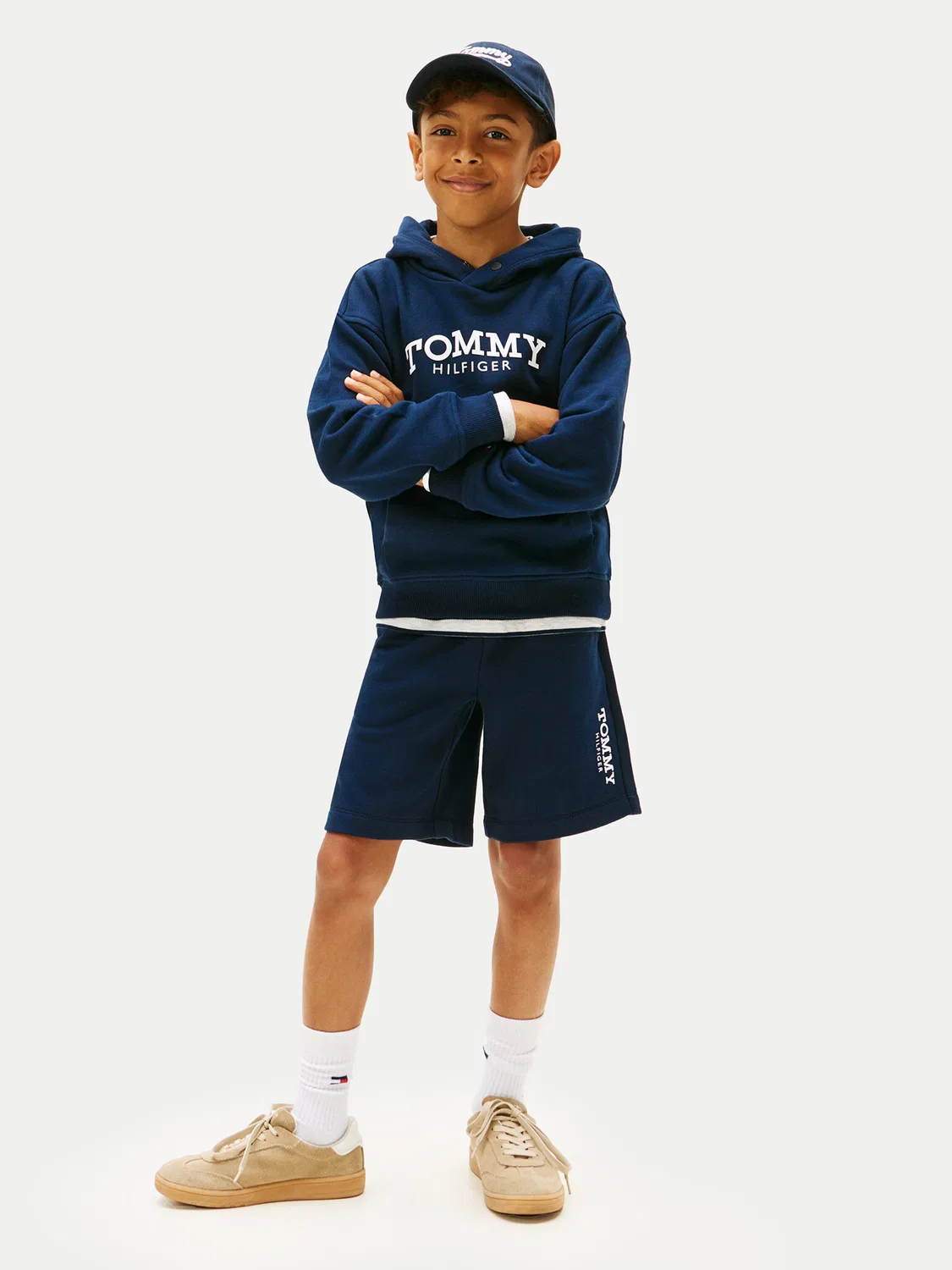 Спортивные шорты стандартного кроя для мальчика Monotype Print Tommy Hilfiger, темно-синий — фото 2