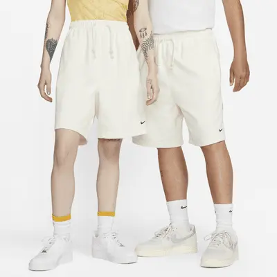 

Шорты Nike Standard Issue, цвет Phantom/Heather/Black