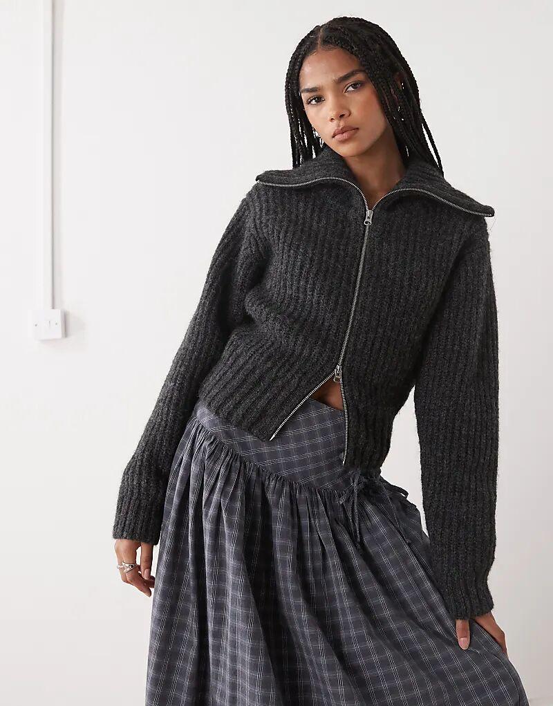 

Кардиган Weekday с объемным ребристым подолом на молнии в цвете «черный меланж»