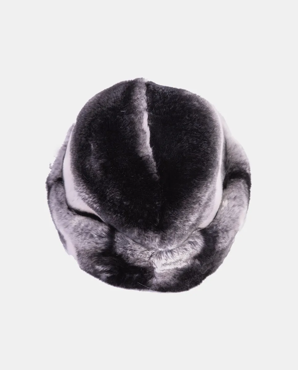 

Шапка из натурального меха в серых тонах IN.ES