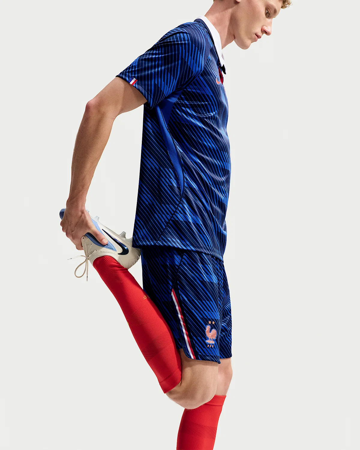 Мужские шорты Nike Aero-FIT Soccer Authentic Shorts FFF 2026 Match Home, Game Royal/Blackened Blue/Metallic Copper — фото 4