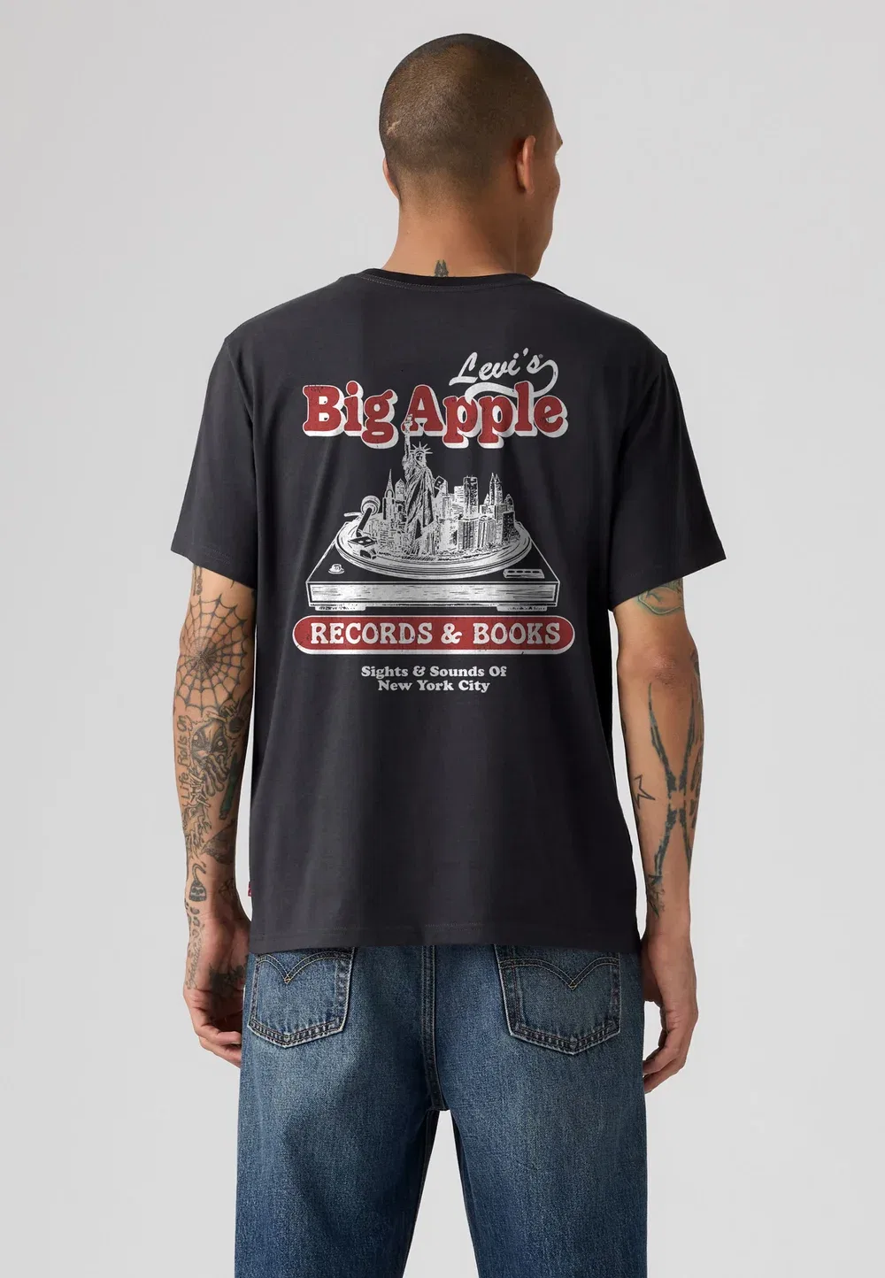 Футболка свободного кроя с принтом Levi'S, Big Apple Records 1.1 Jet Black Body — фото 2