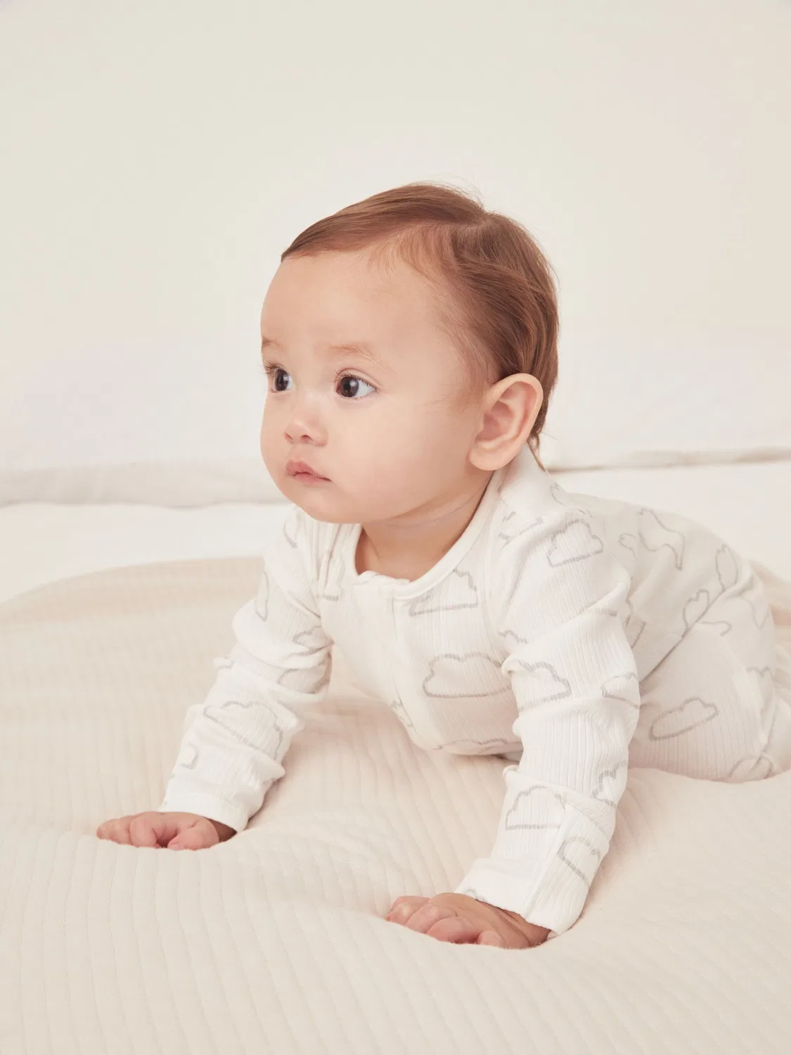 Слип с рифленым узором и облачным принтом The White Company, белый — фото 4