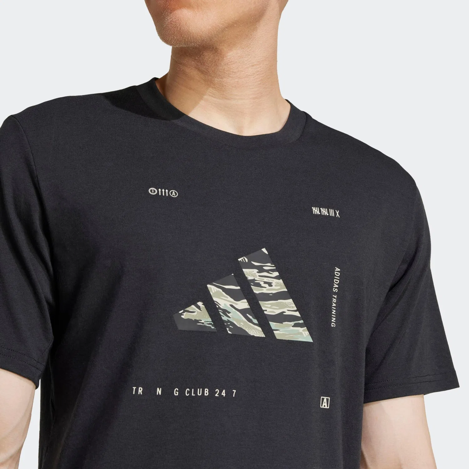 Мужская легкая хлопковая футболка Adidas — фото 4