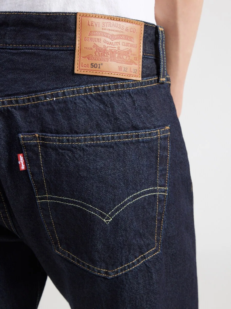 Джинсы LEVI'S Regular '501' темно-синего цвета — фото 3