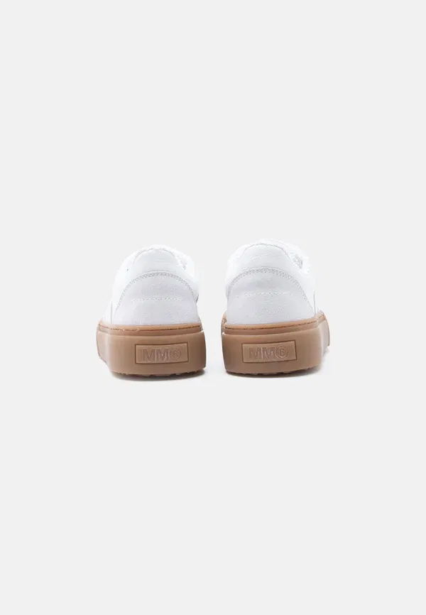 Кроссовки из телячьей кожи Trainers Mm6 Maison Margiela, белый — фото 3